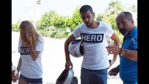 ‘Hero’ tişörtü giyenler gözaltına alındı